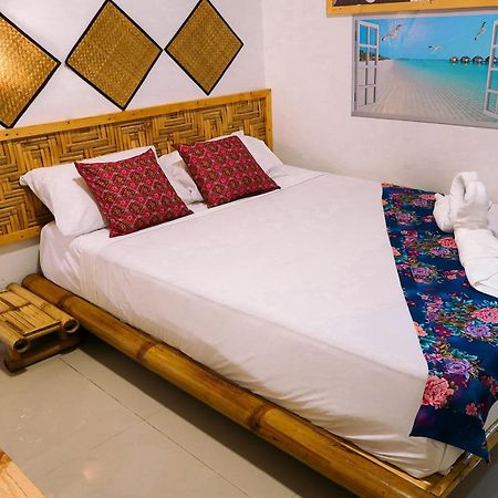 Baan Urt Suratthani Airport Hotel Surat Thani Exteriör bild
