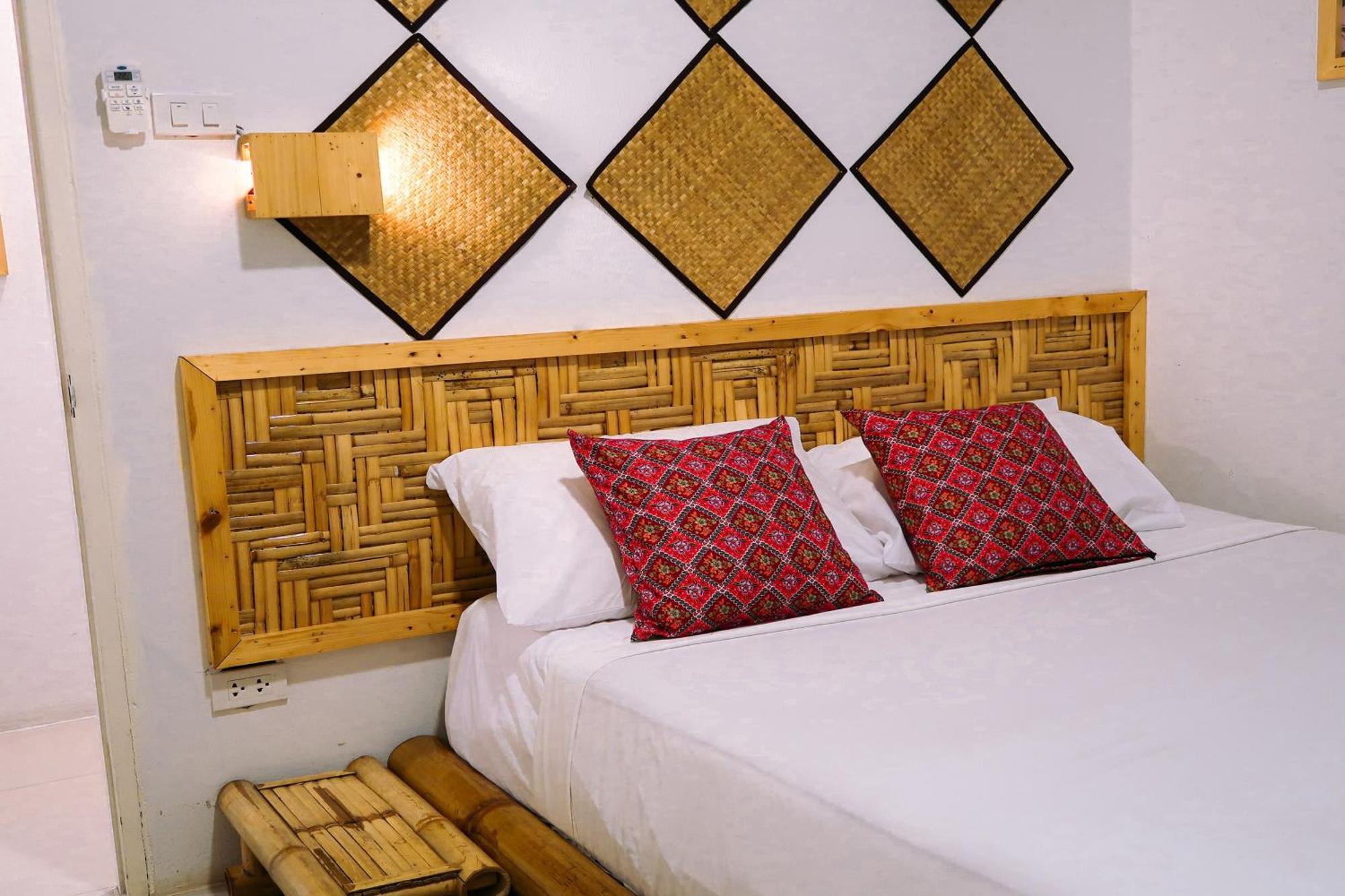 Baan Urt Suratthani Airport Hotel Surat Thani Exteriör bild