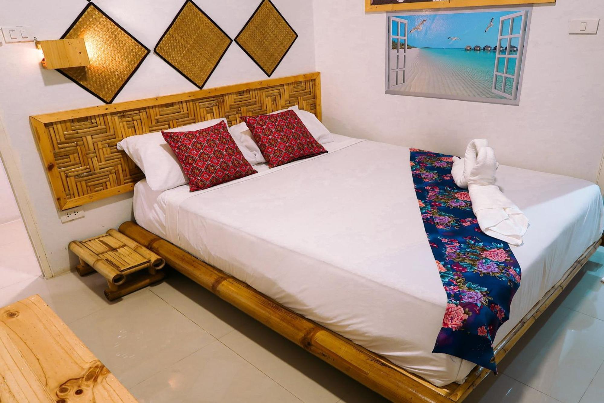 Baan Urt Suratthani Airport Hotel Surat Thani Exteriör bild