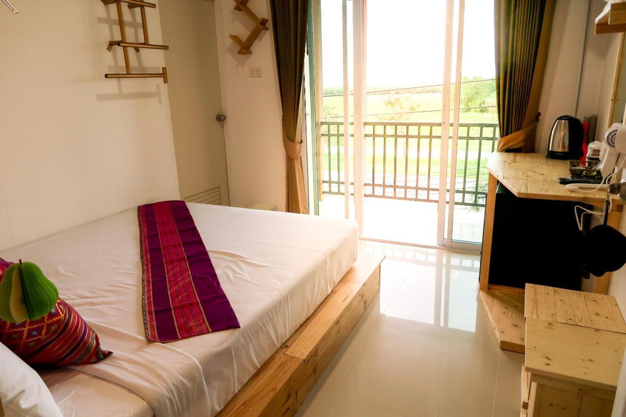 Baan Urt Suratthani Airport Hotel Surat Thani Exteriör bild